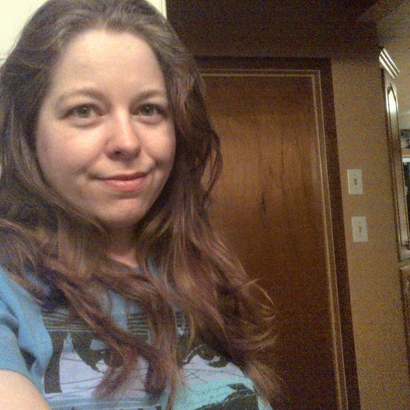 Meet your Posher, Jennifer - Picture 1 of 1